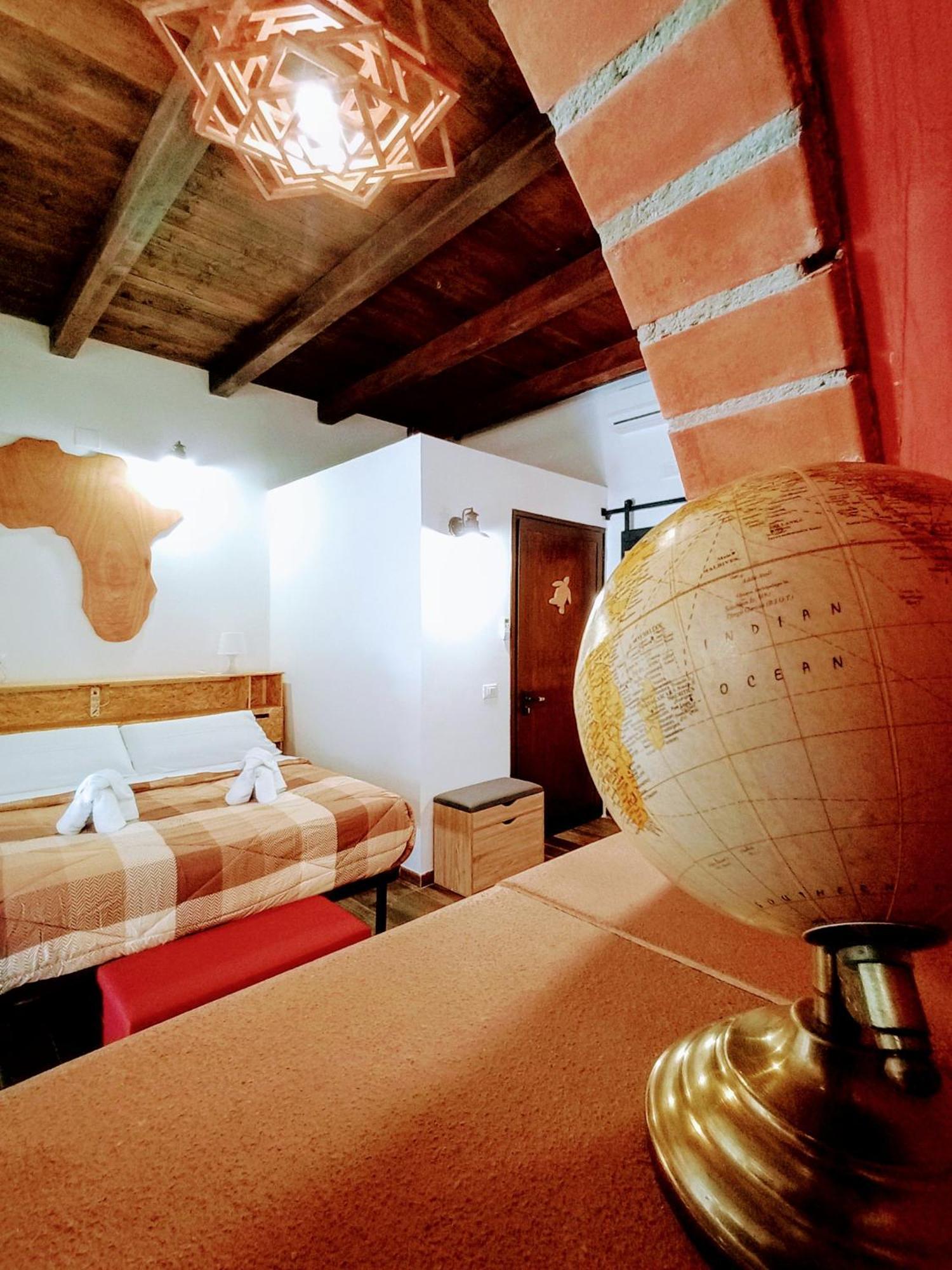 Big Mama Jungle Rooms Terracina Buitenkant foto